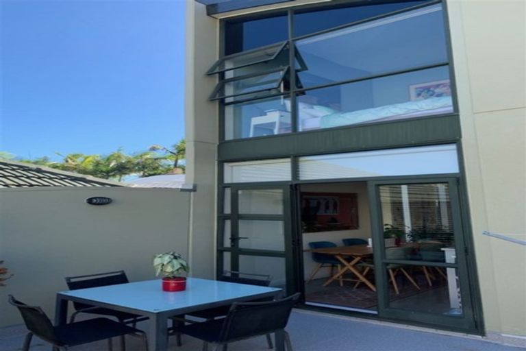 Photo of property in 4/16 Huron Street, Takapuna, Auckland, 0622