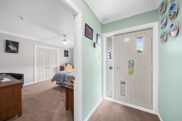 Photo of property in 240 High Street North, Carterton, 5713