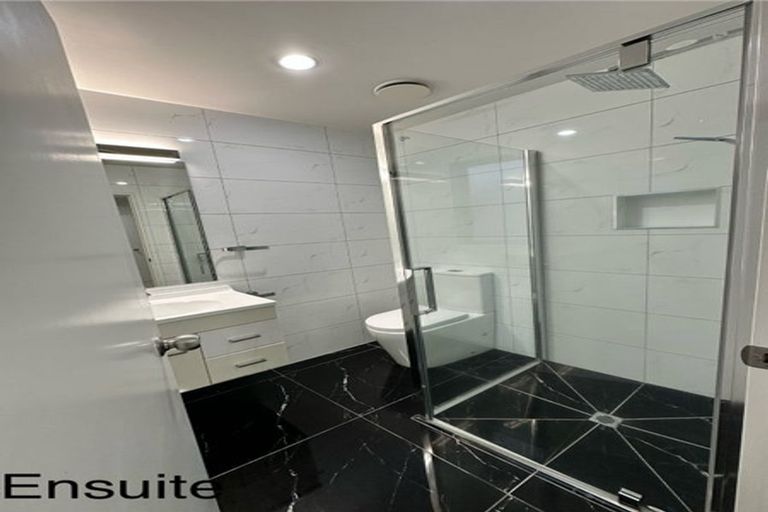 Photo of property in 32 Ring Lane, Paparangi, Wellington, 6037