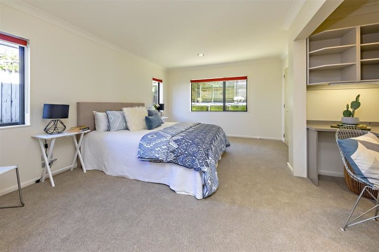 Photo of property in 30 Cairnsvale Rise, Manurewa, Auckland, 2105