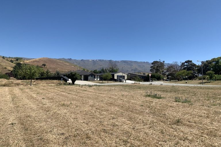 Photo of property in 11 Perriam Place, Mount Pisa, Cromwell, 9383