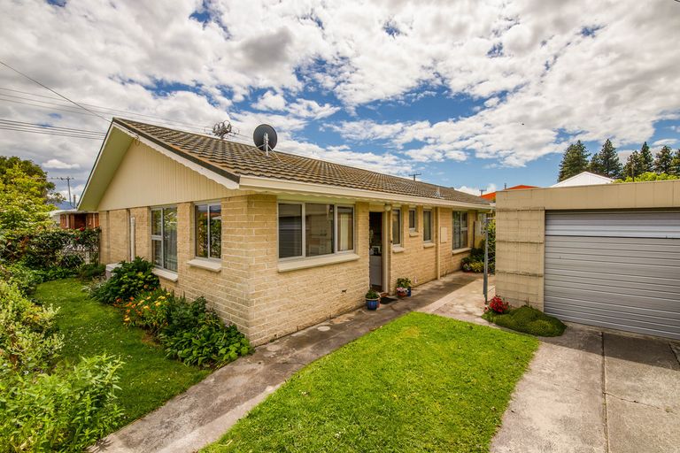 Photo of property in 2/17 Shannon Street, Alexandra, 9320