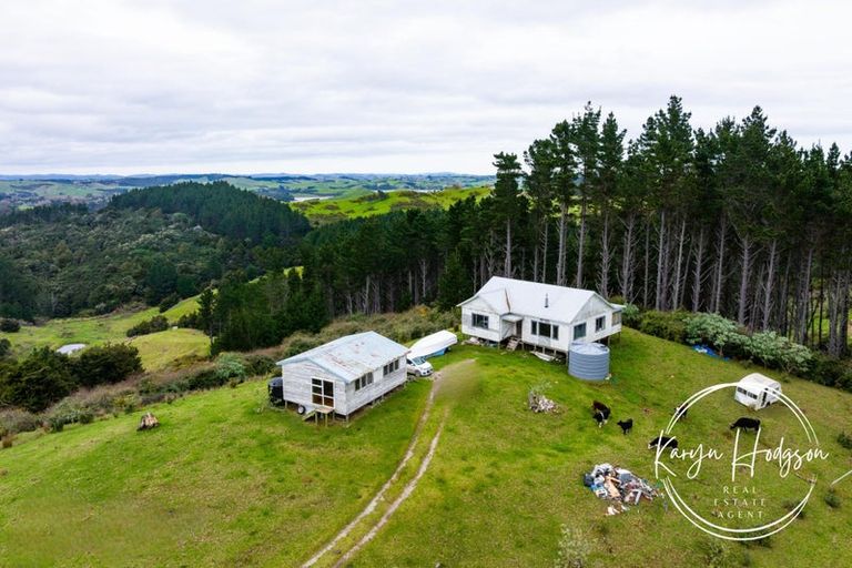 Photo of property in 623 Bickerstaffe Road, Maungaturoto, 0587