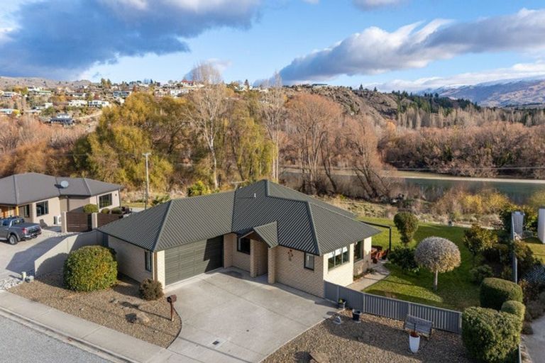 Photo of property in 11 Walnut Grove, Alexandra, 9320