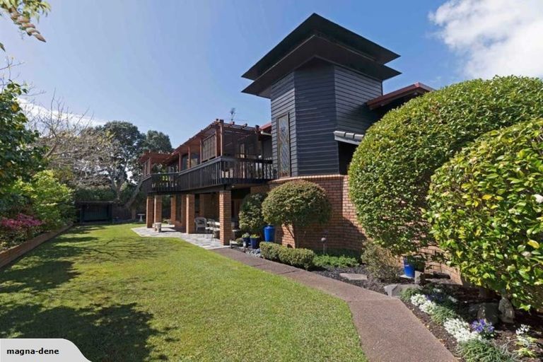 Photo of property in 8 Tui Street, Torbay, Auckland, 0630