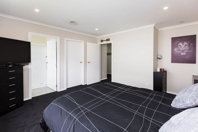 Photo of property in 131 Kirton Drive, Riverstone Terraces, Upper Hutt, 5018