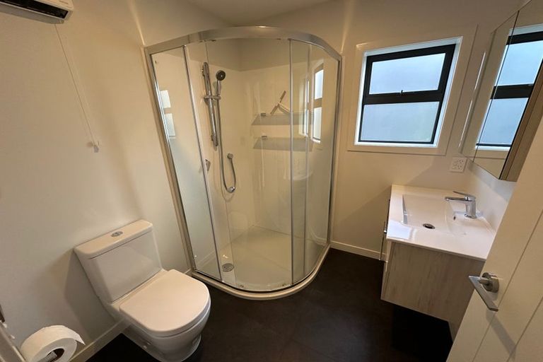 Photo of property in 34 Epic Way, Newlands, Wellington, 6037