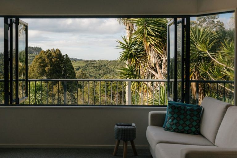 Photo of property in 498 Ponga Road, Opaheke, Papakura, 2584