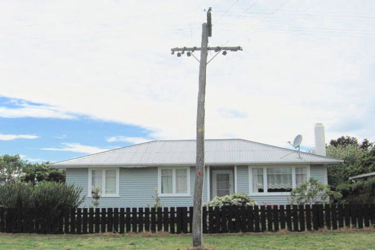 Photo of property in 6 Resolution Street, Tolaga Bay, 4077