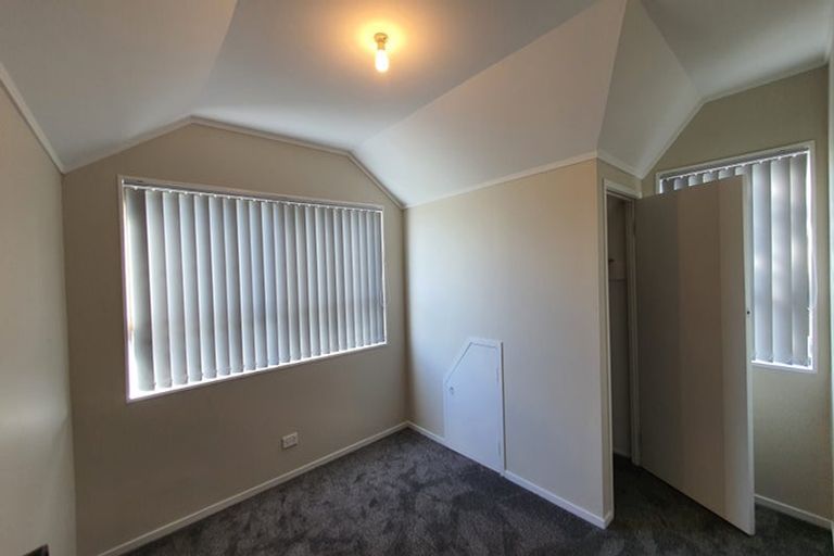 Photo of property in 2 Westpark Drive, West Harbour, Auckland, 0618