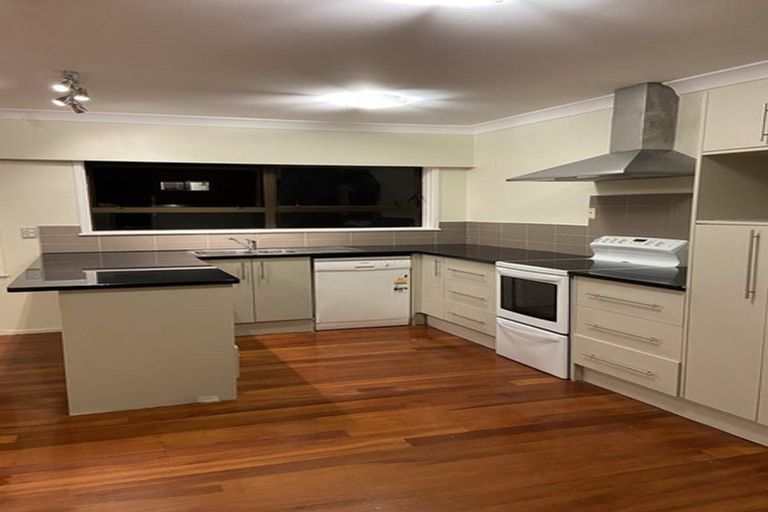 Photo of property in 3 Pedersen Place, Bucklands Beach, Auckland, 2012