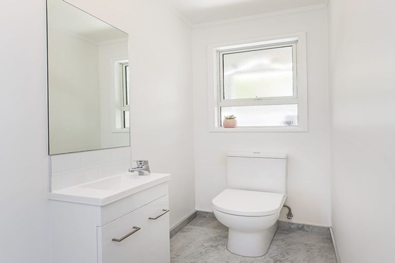 Photo of property in 6 Nagpur Terrace, Broadmeadows, Wellington, 6035