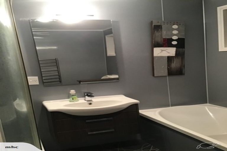 Photo of property in 10 Waianiwa Place, Tokoroa, 3420