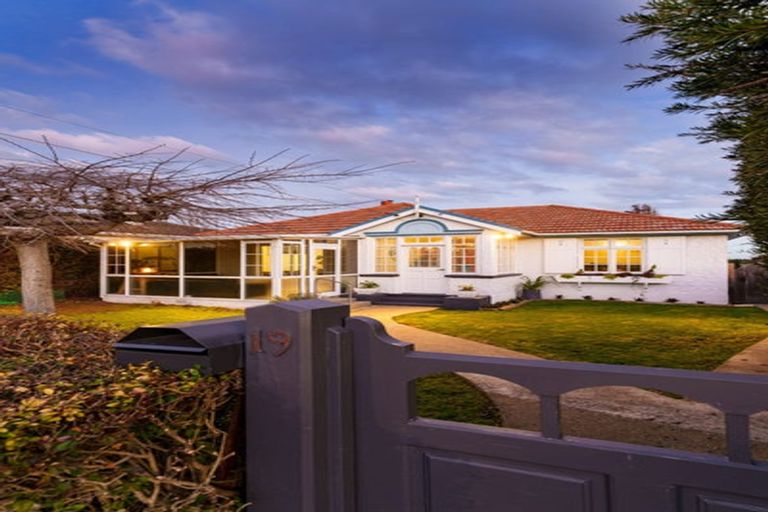 Photo of property in 19 Mornington Road, Balaclava, Dunedin, 9011