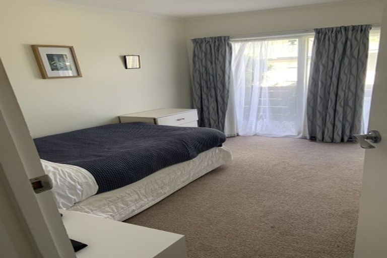 Photo of property in 10 Halswater Drive, Churton Park, Wellington, 6037