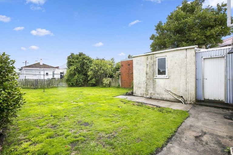 Photo of property in 83 Fawcett Street, South Dunedin, Dunedin, 9012