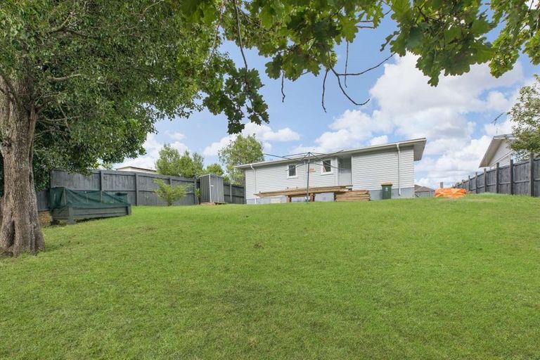 Photo of property in 3 Luke Place, Otara, Auckland, 2023