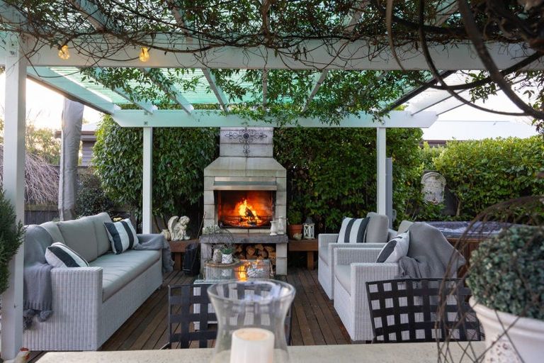 Photo of property in 244 Victoria Avenue, Hokowhitu, Palmerston North, 4410