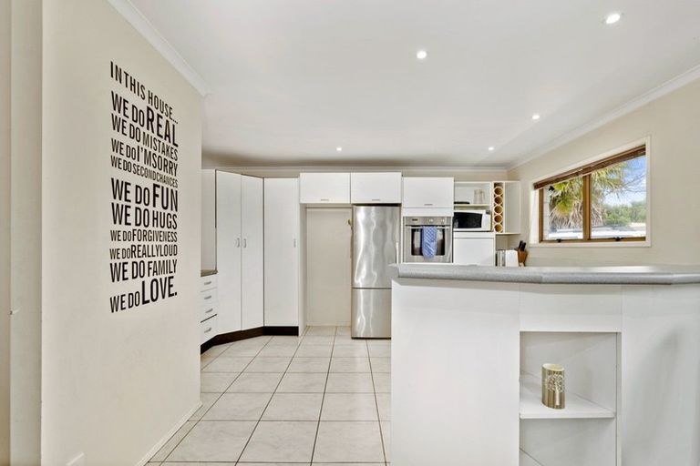 Photo of property in 16 Utuhina Road, Springfield, Rotorua, 3015