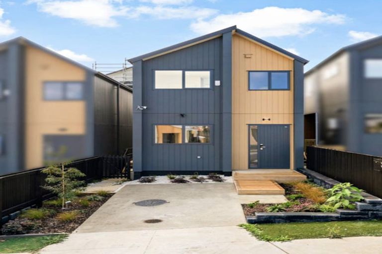 Photo of property in 71 Taukahiwi Road, Pukekohe, 2120