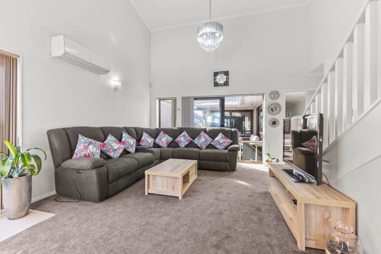 Photo of property in 29 Tarapiroe Avenue, Takanini, 2112