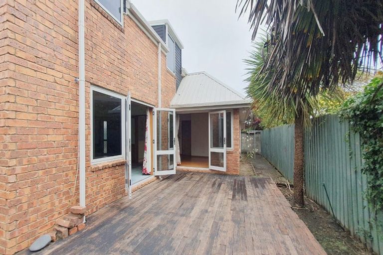 Photo of property in 139c Avonhead Road, Avonhead, Christchurch, 8042