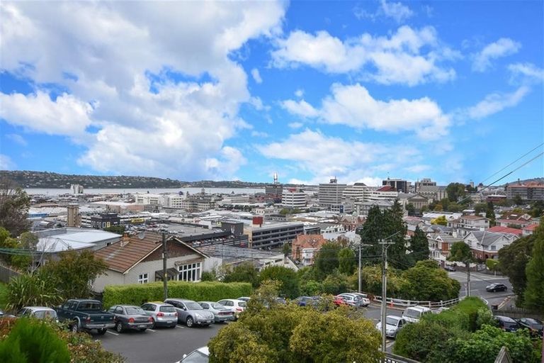 Photo of property in 10 Heriot Row, Dunedin Central, Dunedin, 9016