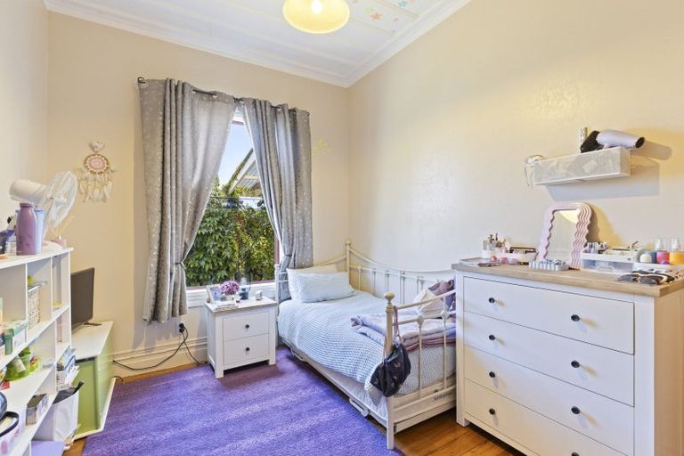 Photo of property in 8 Tawa Street, Inglewood, 4330