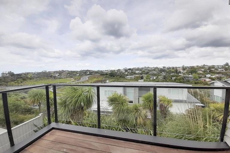 Photo of property in 12 Remuremu Street, Long Bay, Auckland, 0630