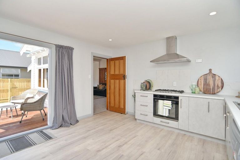 Photo of property in 18 Lionel Street, Avonside, Christchurch, 8061