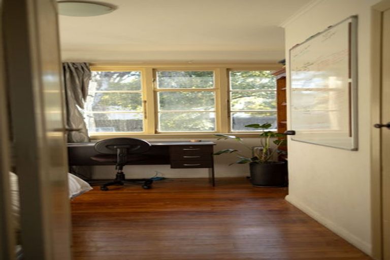 Photo of property in 18 Attlee Crescent, Bryndwr, Christchurch, 8053