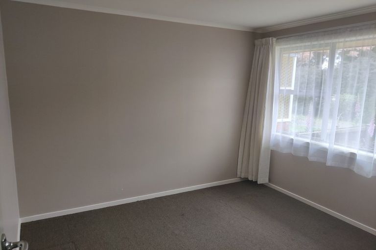 Photo of property in 2/21 Trentham Road, Papakura, 2110