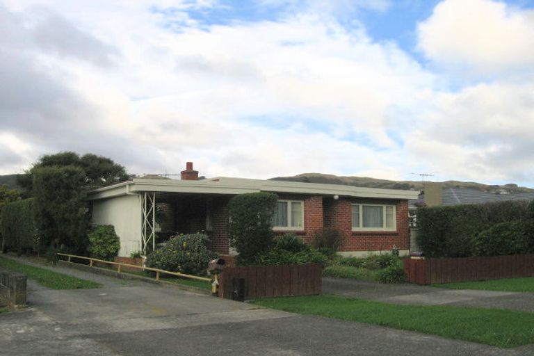 Photo of property in 44 Beauchamp Street, Tawa, Wellington, 5028