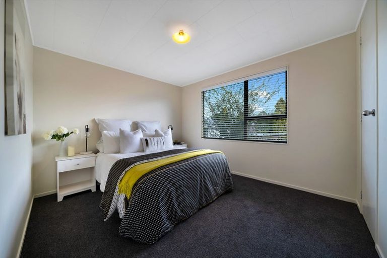 Photo of property in 1/14 Moxham Grove, Massey, Auckland, 0614