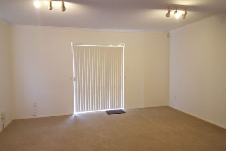 Photo of property in 42 Robin Brooke Drive, Flat Bush, Auckland, 2019
