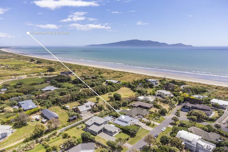 Photo of property in 13 Marram Way, Peka Peka, Waikanae, 5391