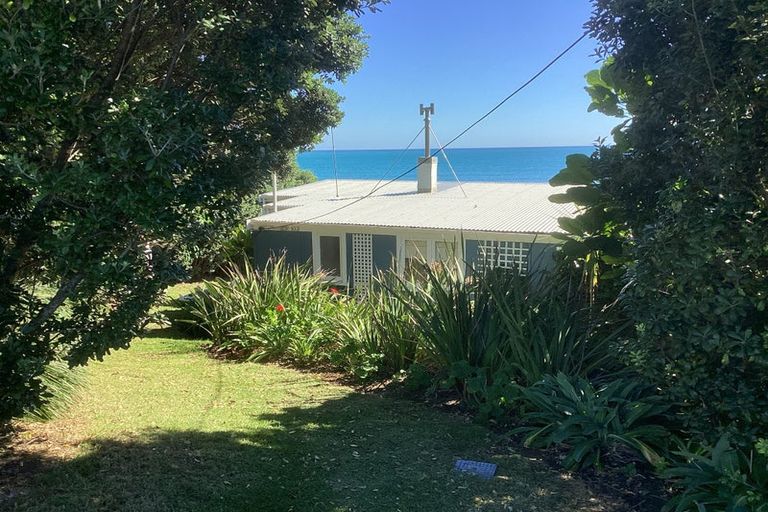 Photo of property in 103 Messenger Terrace, Oakura, 4314