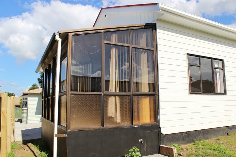 Photo of property in 12 Sturdee Road, Manurewa, Auckland, 2102