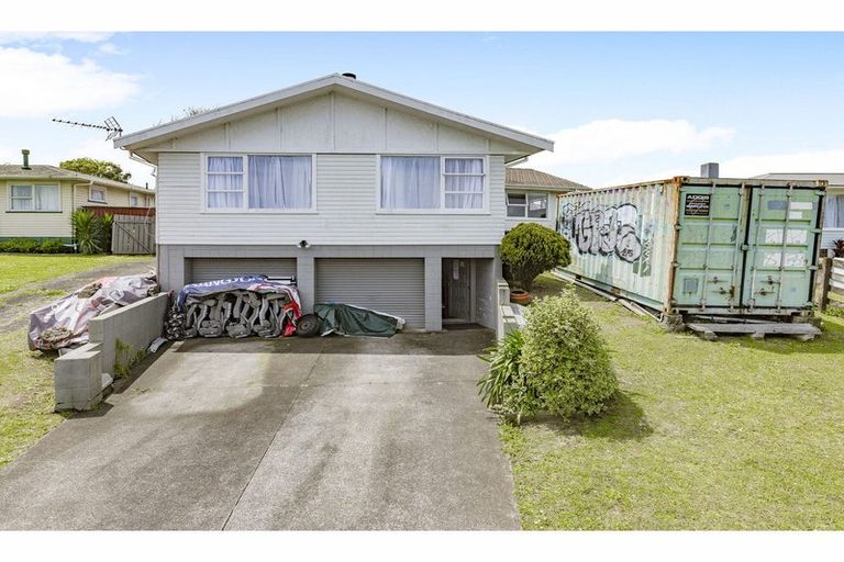 Photo of property in 27 Gainsborough Street, Manurewa, Auckland, 2102