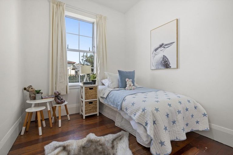 Photo of property in 1/62 Old Wairoa Road, Papakura, 2110