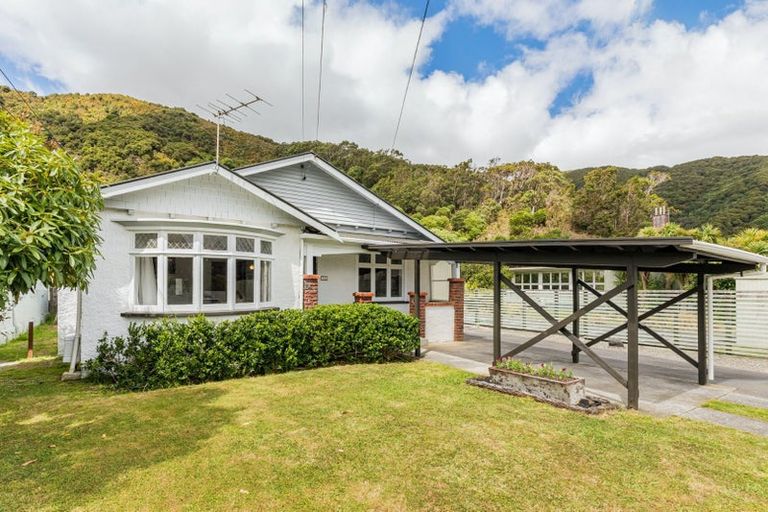 Photo of property in 105 Wyndrum Avenue, Waterloo, Lower Hutt, 5011