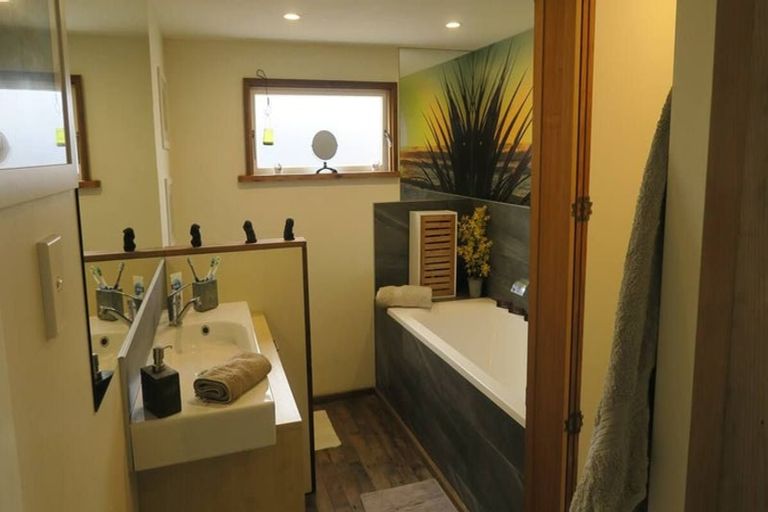 Photo of property in 17 Howe Street, New Brighton, Christchurch, 8083