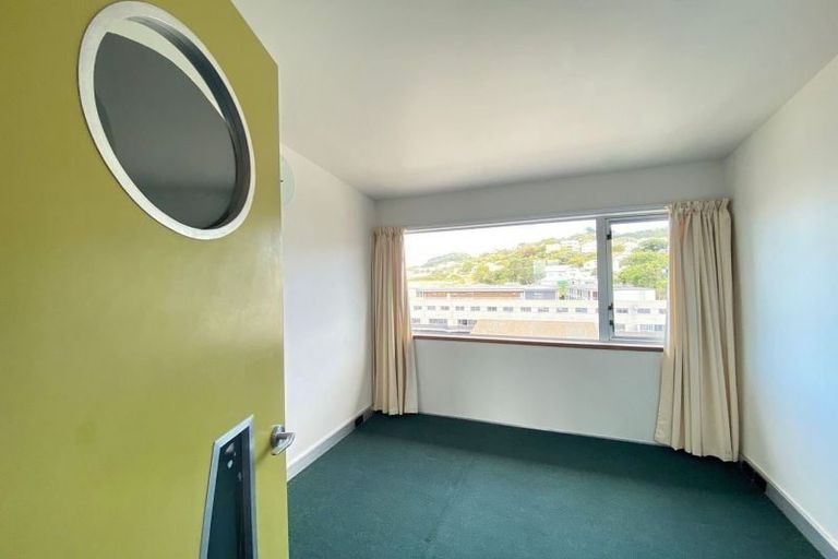 Photo of property in Qba Apartments, 4r/51 Webb Street, Mount Cook, Wellington, 6011