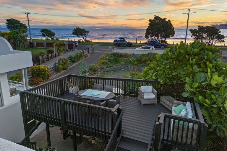 Photo of property in 93 Marine Parade, Paraparaumu Beach, Paraparaumu, 5032