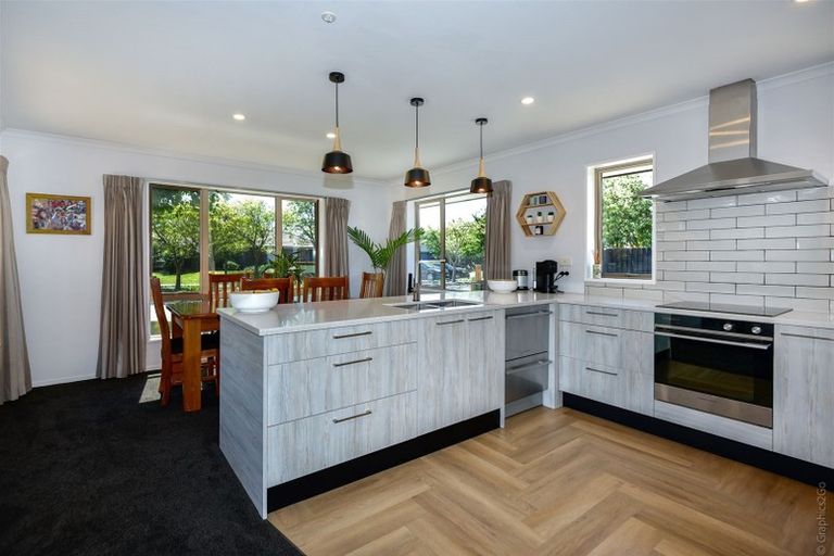 Photo of property in 10 Juliet Place, Rolleston, 7614