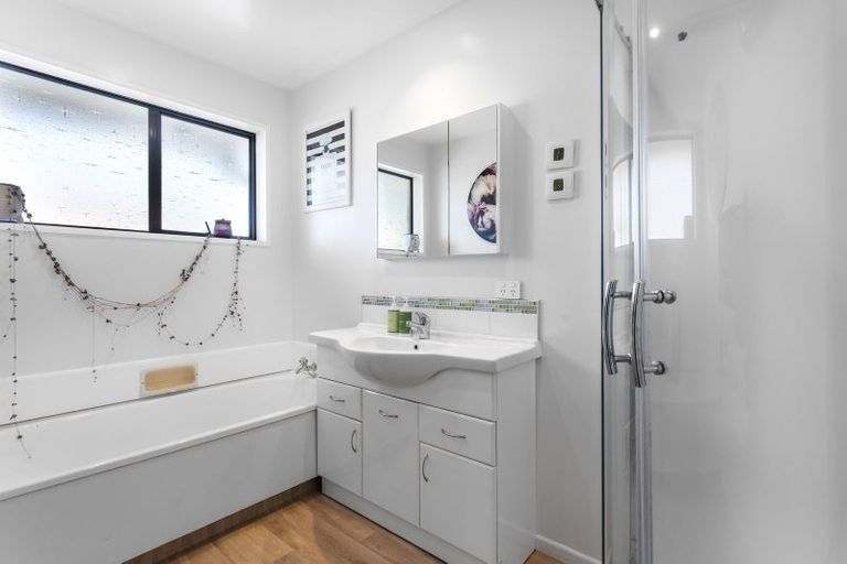 Photo of property in 1/12 Camrose Place, Ilam, Christchurch, 8041