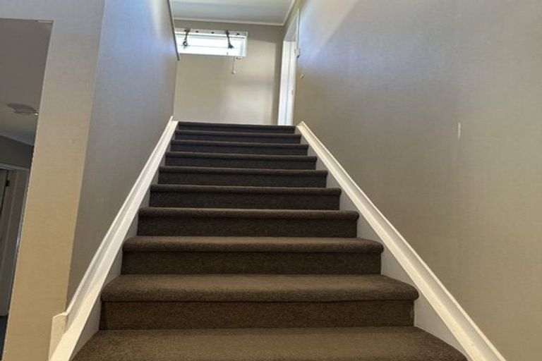 Photo of property in 2/16 Belgate Place, Somerville, Auckland, 2014