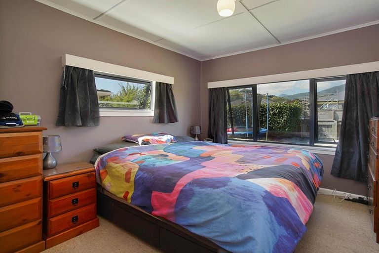 Photo of property in 32 Bledisloe Avenue, Stoke, Nelson, 7011