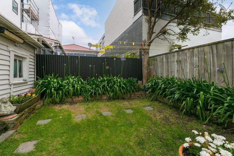 Photo of property in 14 Constable Street, Newtown, Wellington, 6021