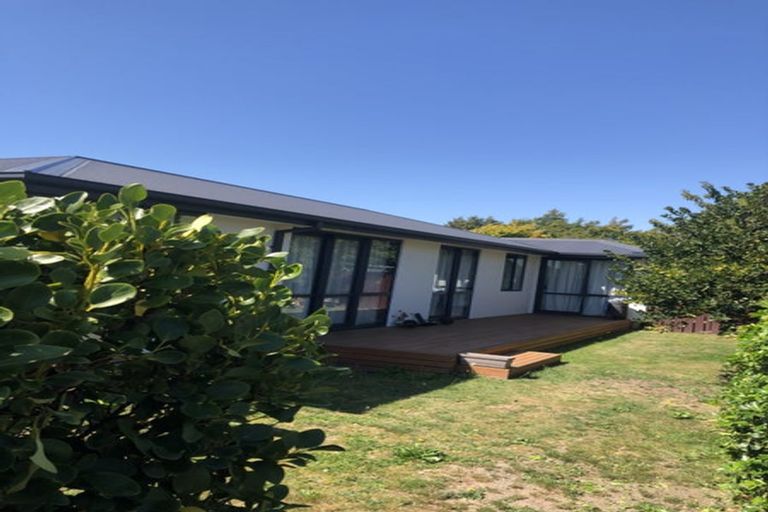 Photo of property in 2/18 Mervyn Drive, Avondale, Christchurch, 8061